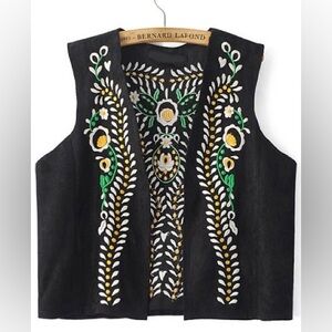 Embroidered Black Sleeveless Top